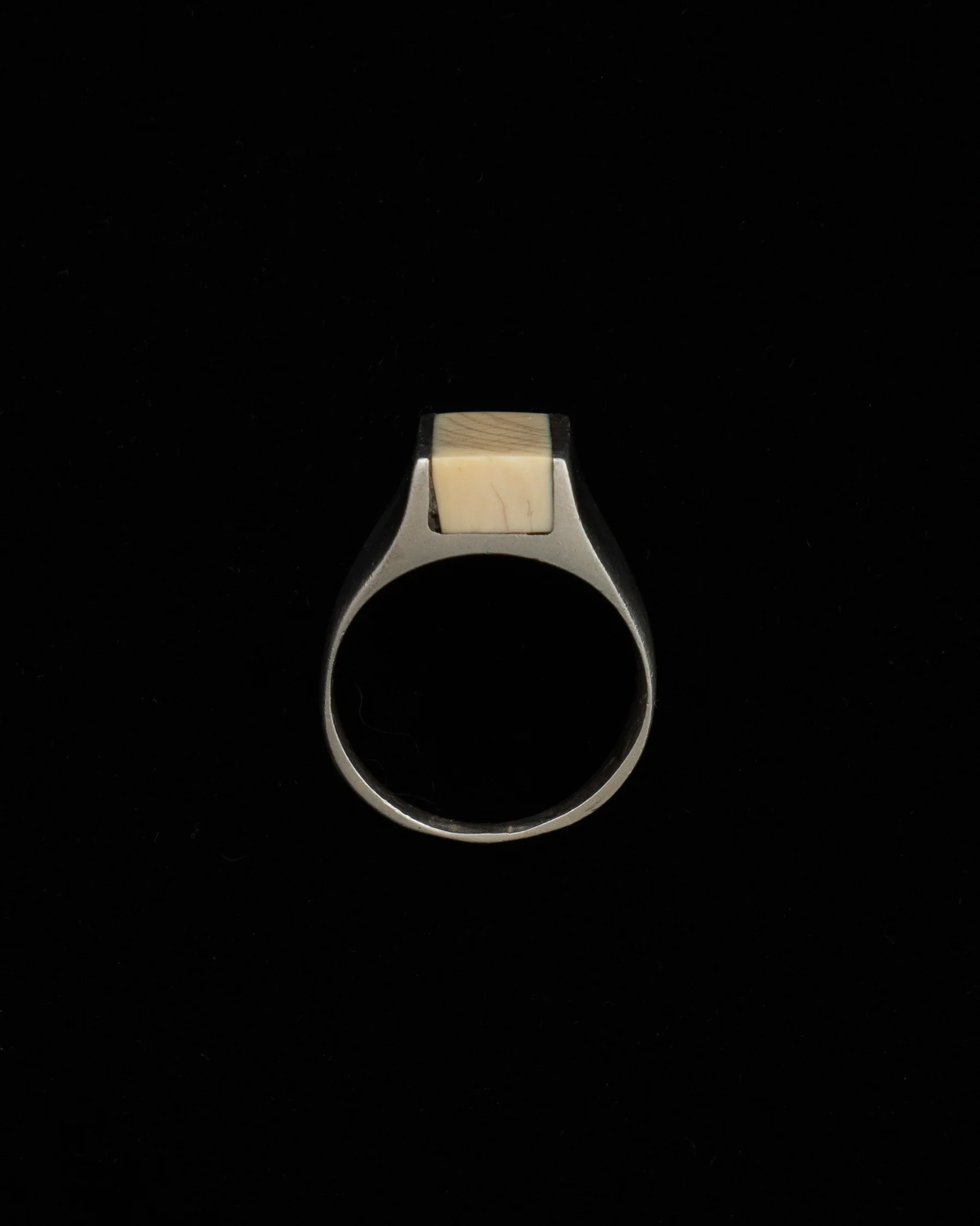 fing F2624 - Image 3