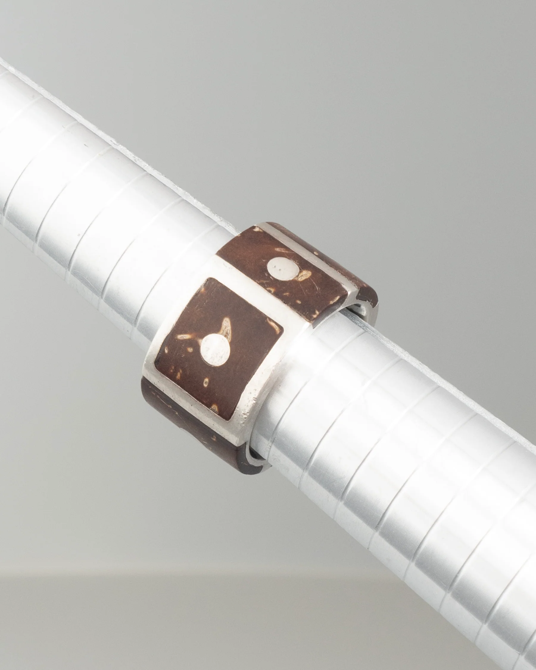 fing J2538 - Image 3