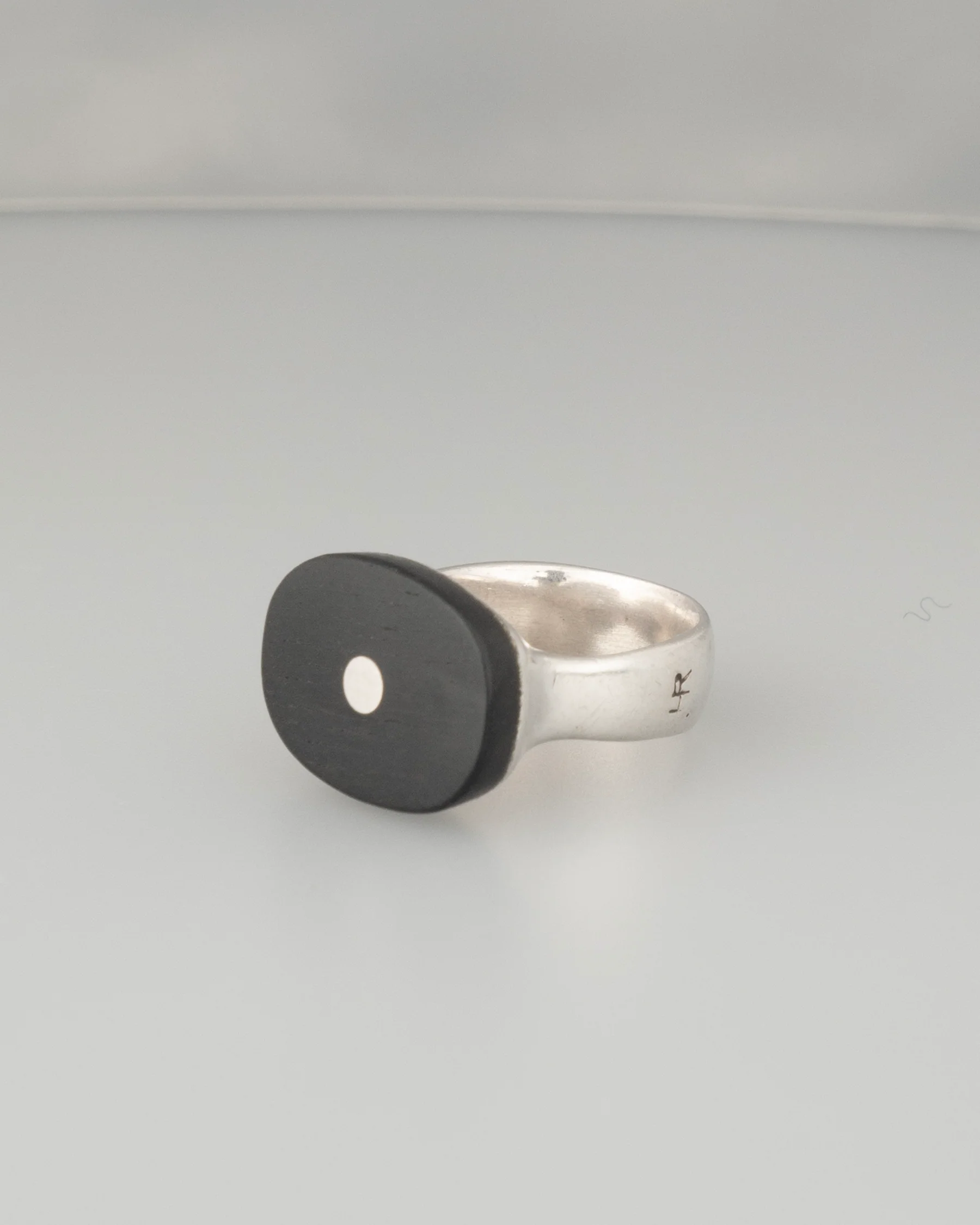 fing O2503