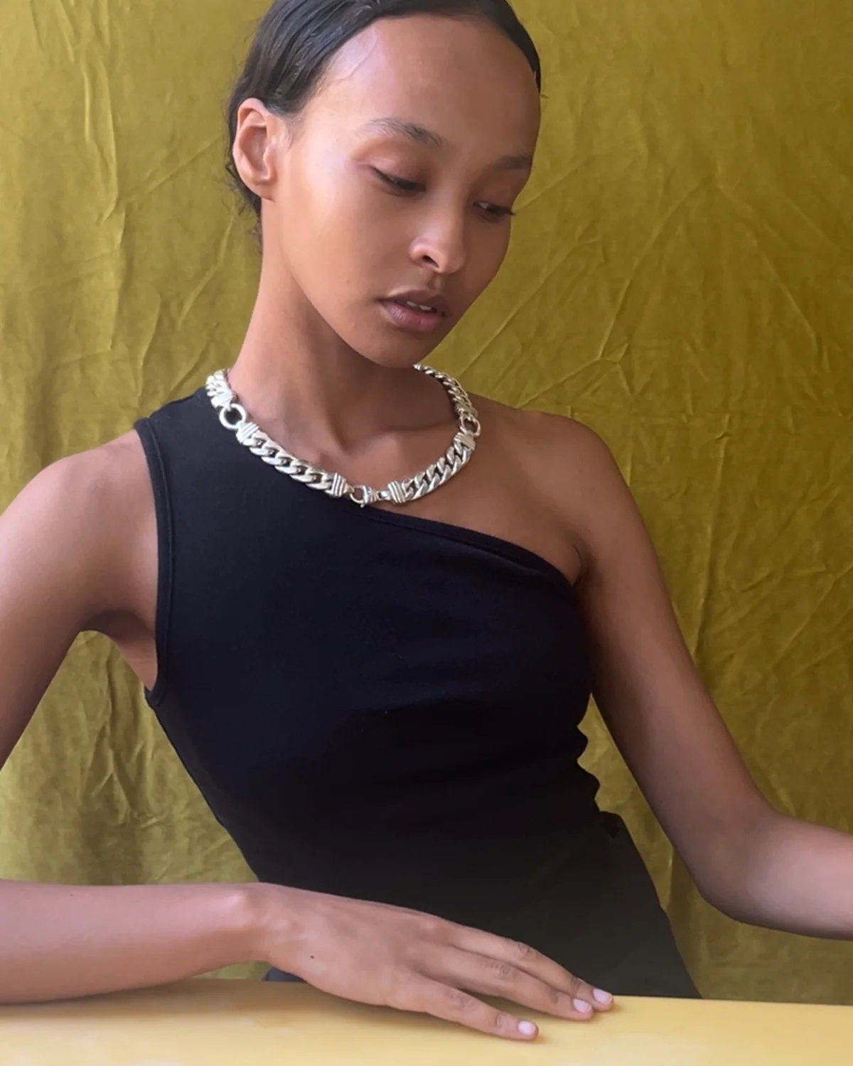 neck A2429 - Image 4