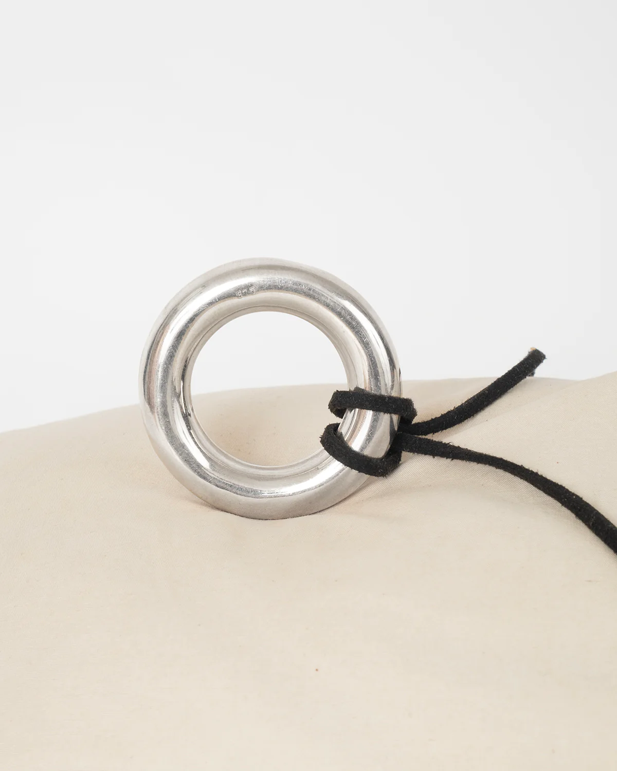neck A2433 - Image 3