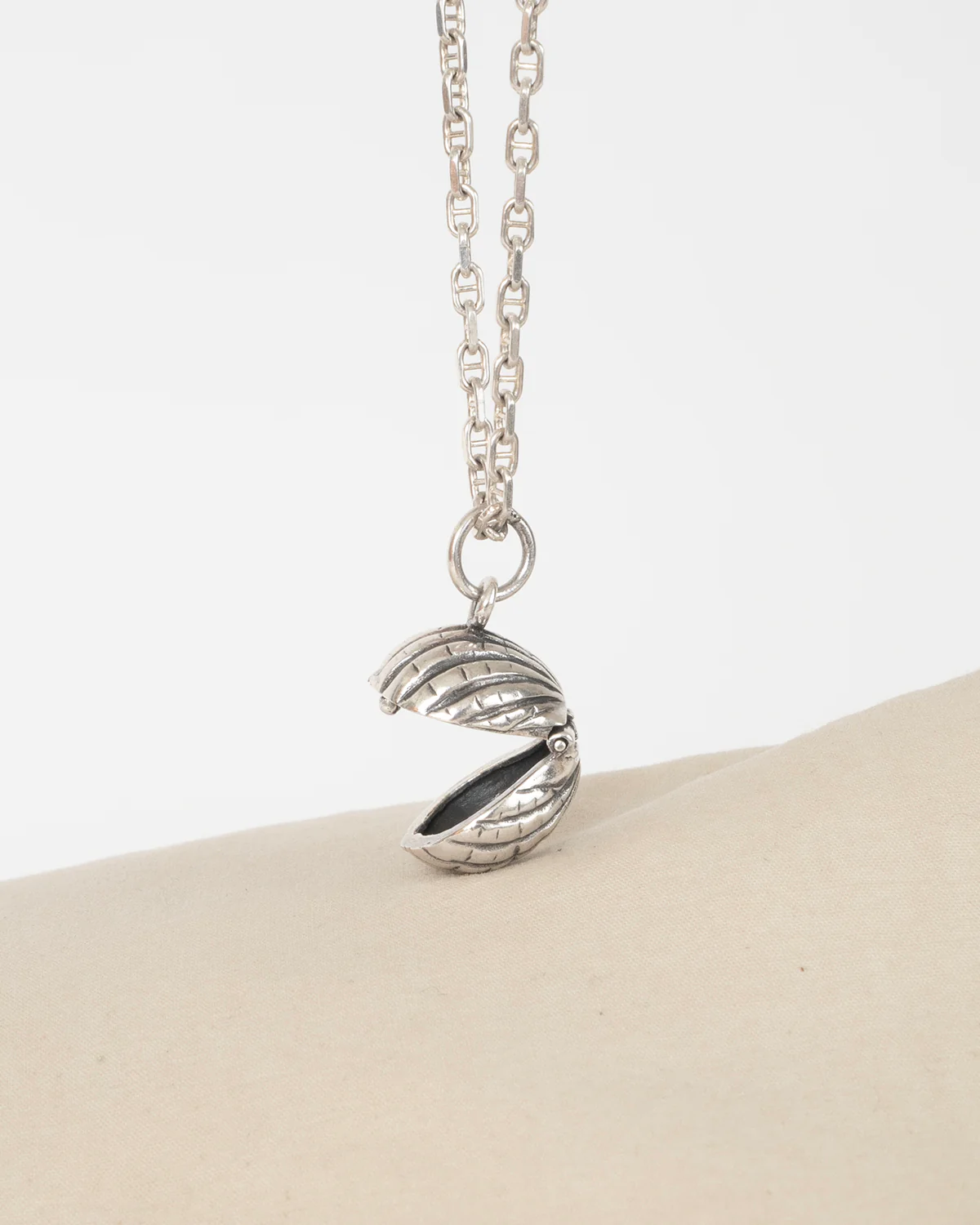 neck A2438 - Image 5