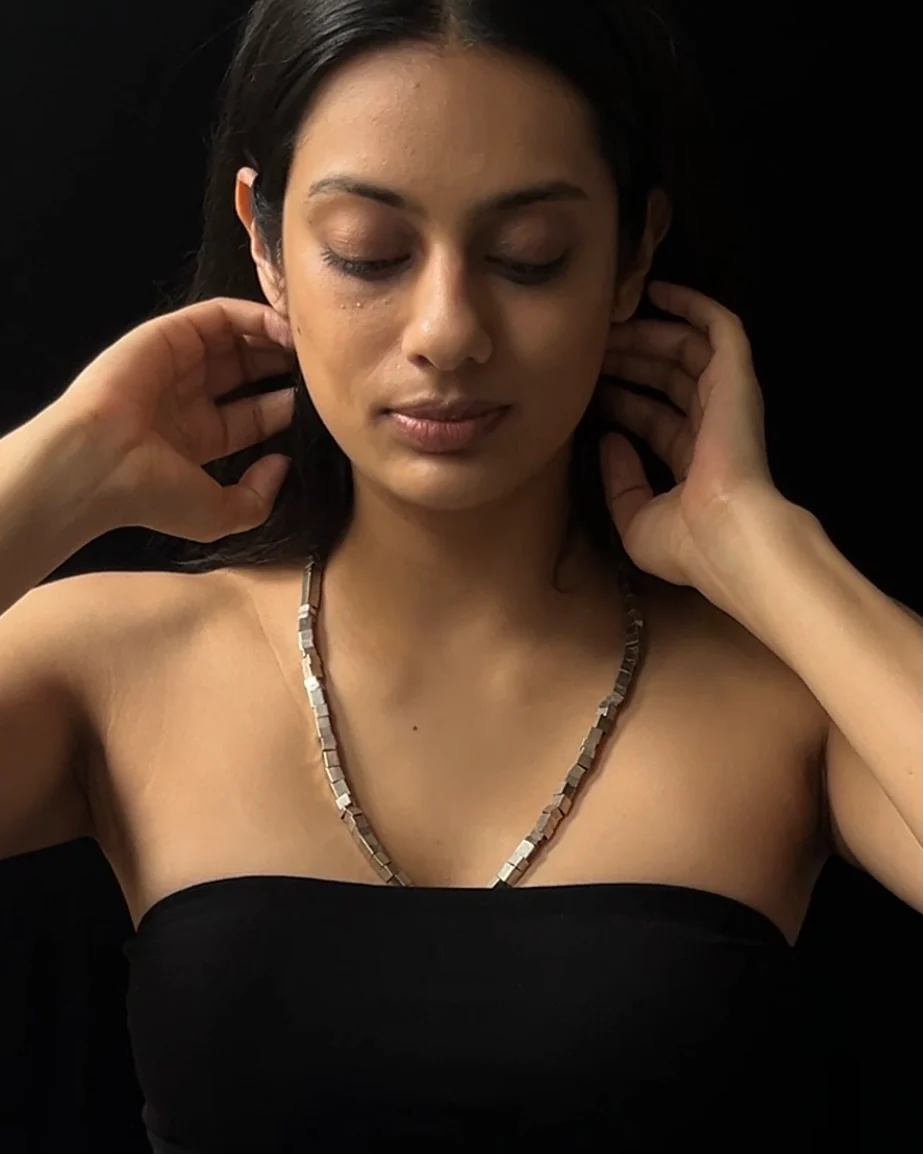 neck A2501 - Image 2