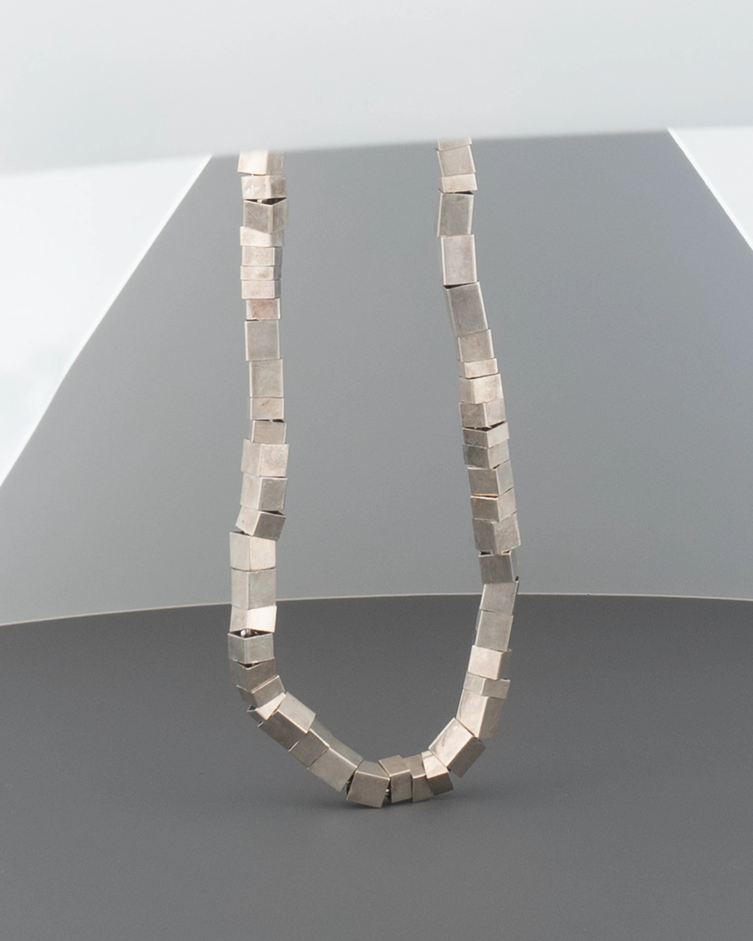 neck A2501 - Image 3