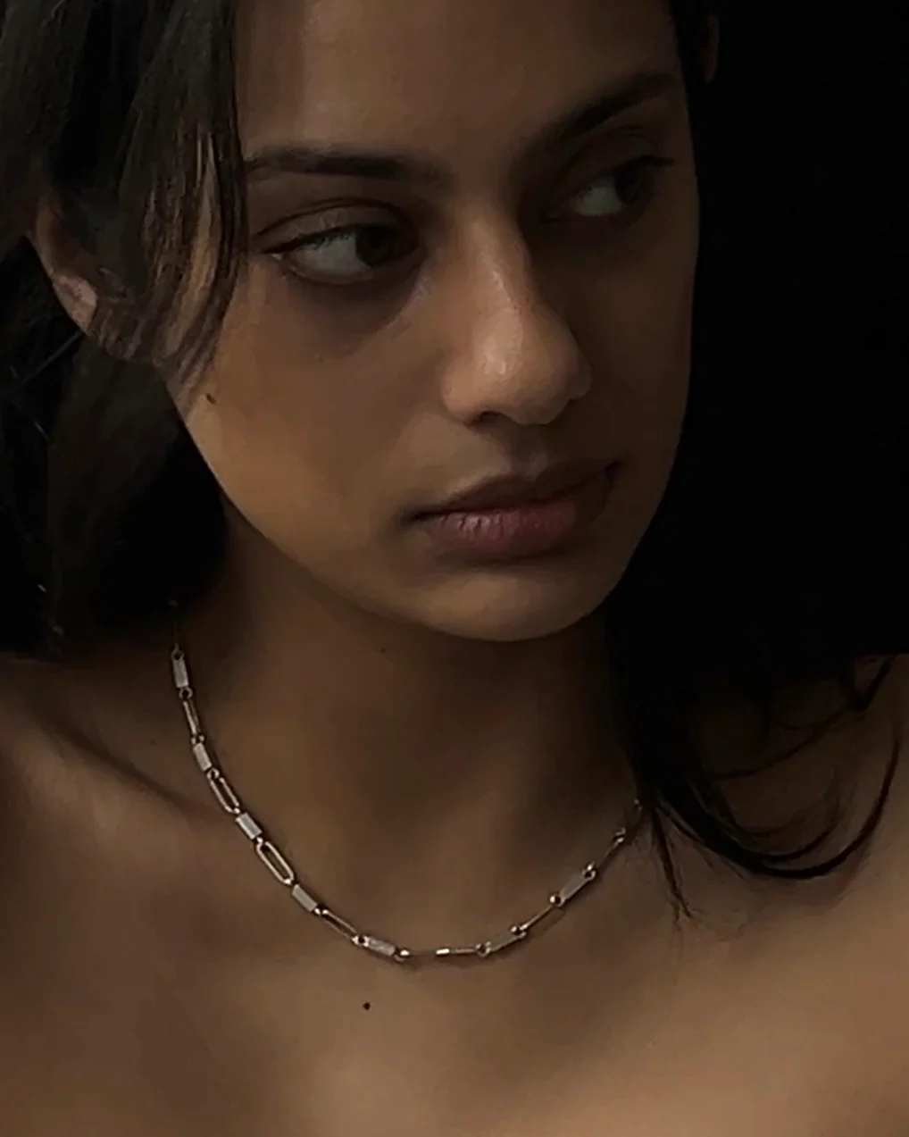 neck A2509 - Image 2