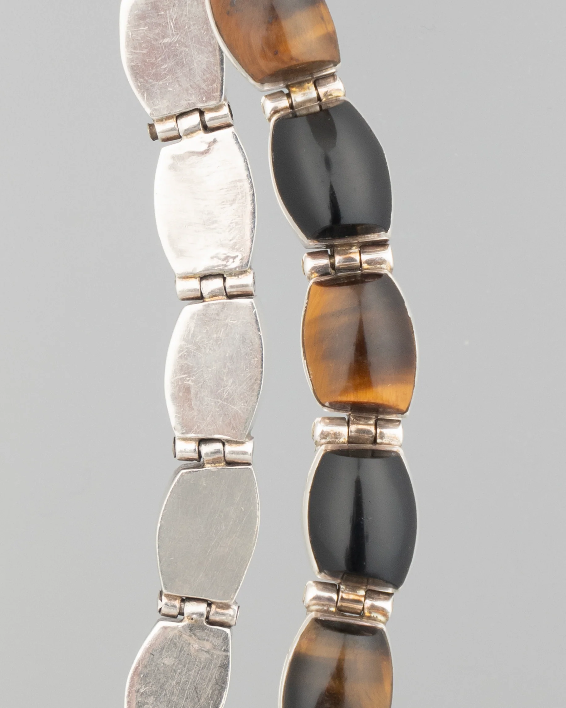 neck A2557 - Image 5