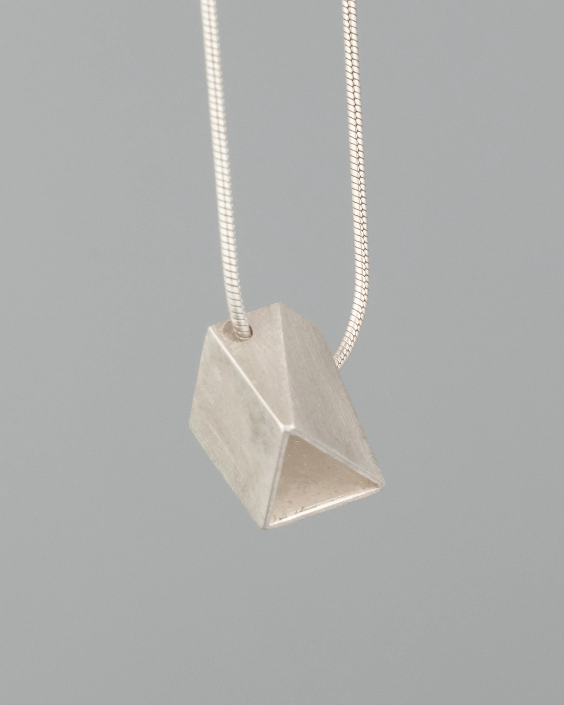 neck J2546 - Image 3