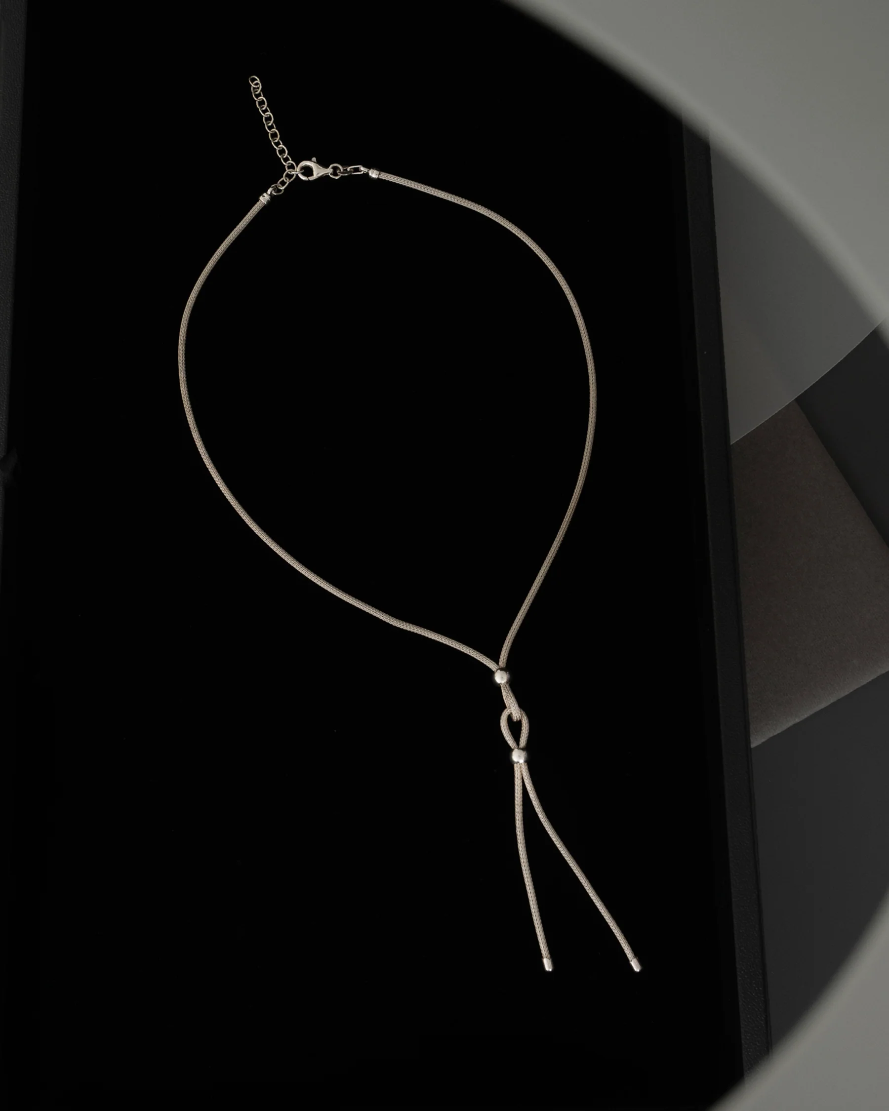 neck J2605