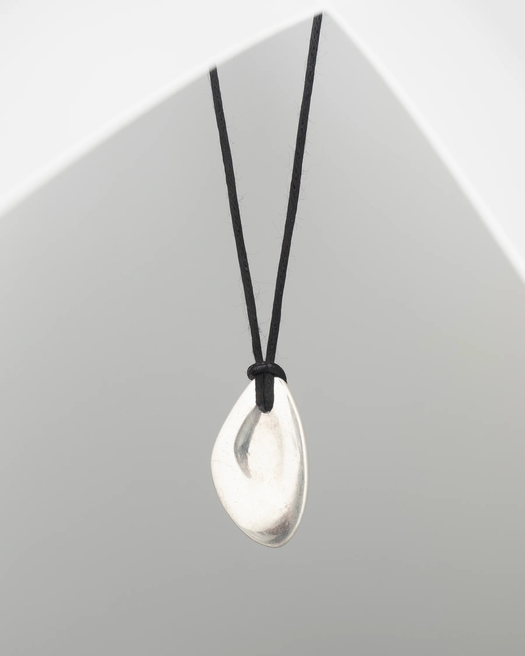 neck O2542 - Image 2