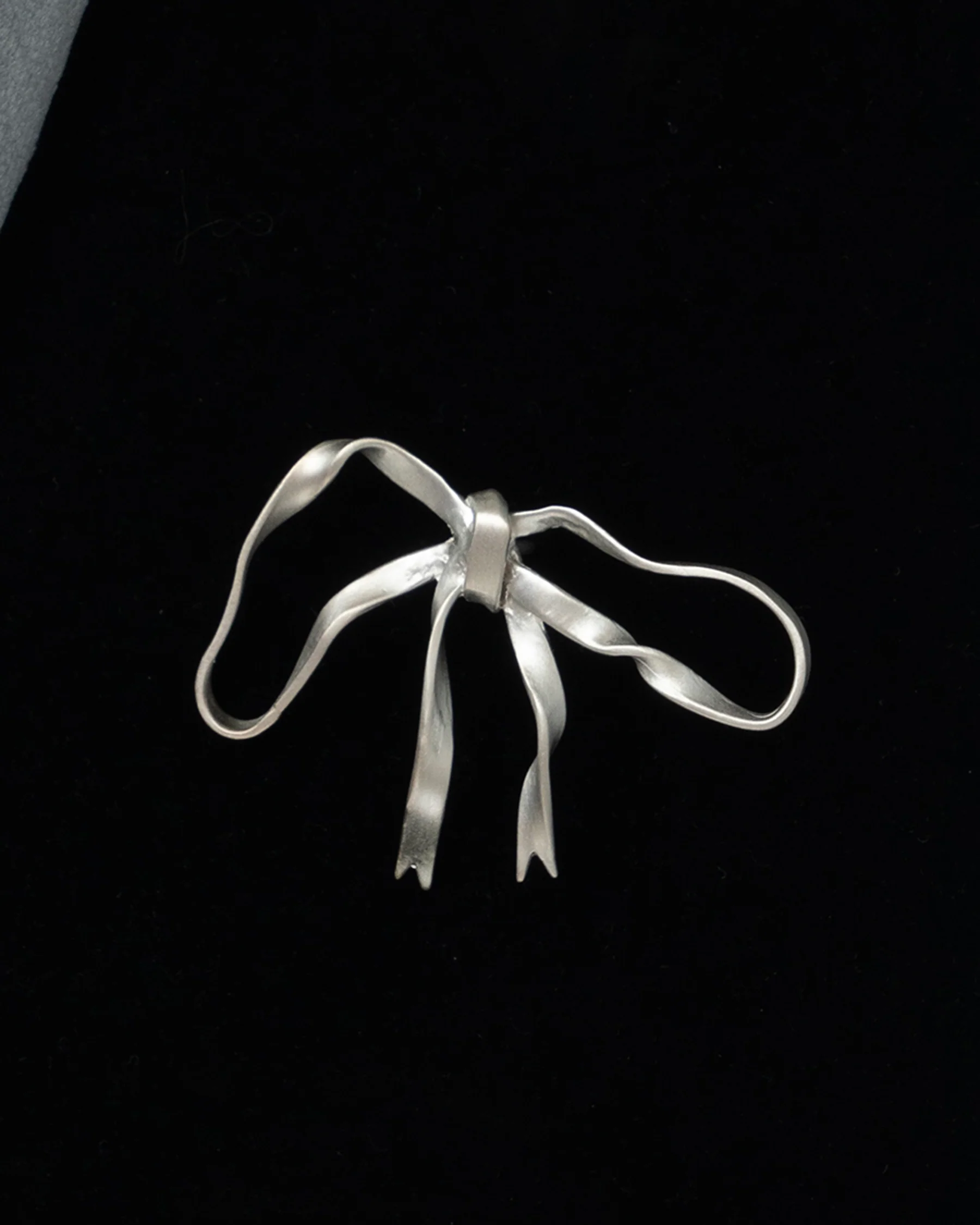 pin LC12